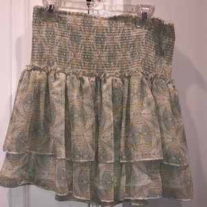 Chelsea and violet smocked floral sleeveless ruffled blouse